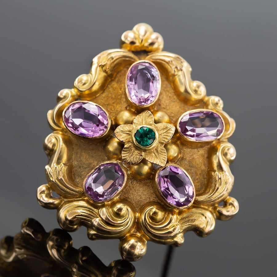 WHAT MAKES AN ANTIQUE?